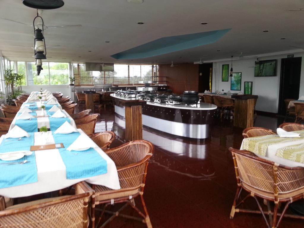 Kazhakuttam Aquarock Hotel المظهر الخارجي الصورة